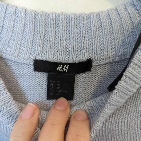 {H&M} Wool-Blend Oversized Soft Blue Sweater - Picture 5 of 6